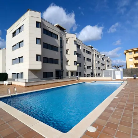 In Lescala With Garden Views *
