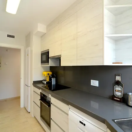 In Lescala With Garden Views * L' Escala