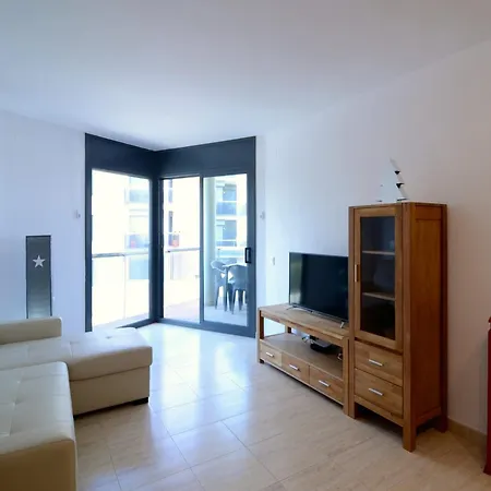 In Lescala With Garden Views Daire